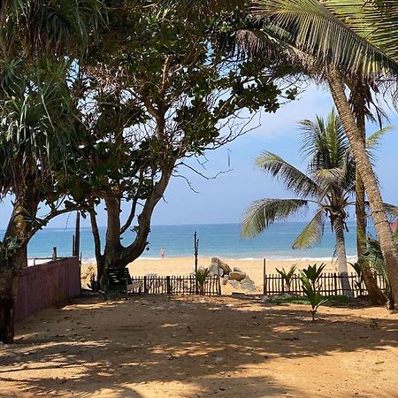 Pala Beach Villa Hikkaduwa Eksteriør bilde