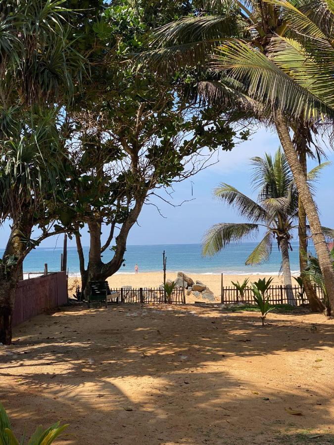 Pala Beach Villa Hikkaduwa Eksteriør bilde